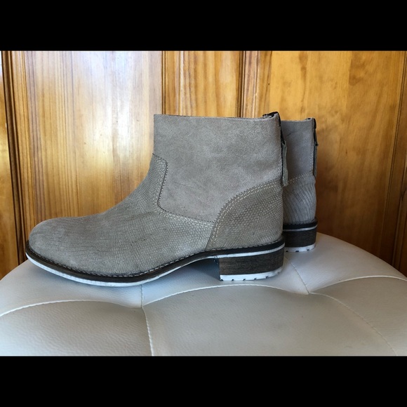 Maya McQueen Suede Boot 🚨NWT🚨 - Picture 3 of 7